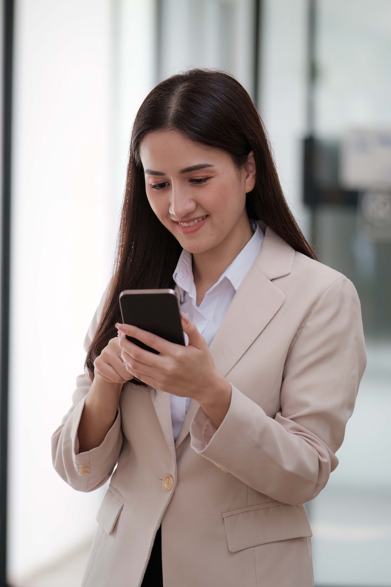 a-businesswoman-completes-kyc-using-an-online-banking-program-in-order-to-open-a-digital-savings.jpg